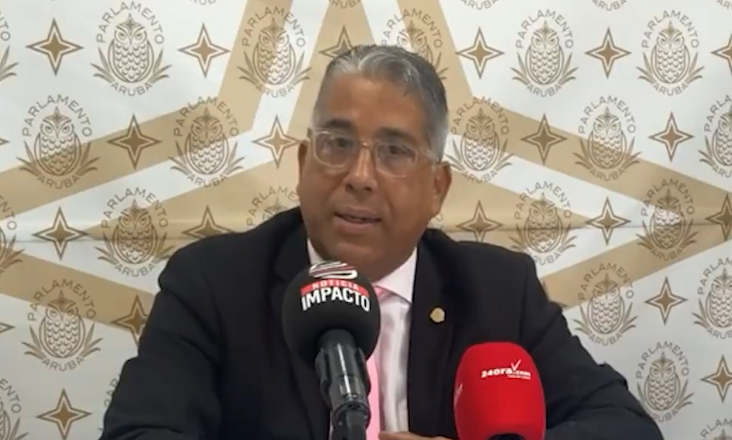 Parlamentario Gino Goeloe