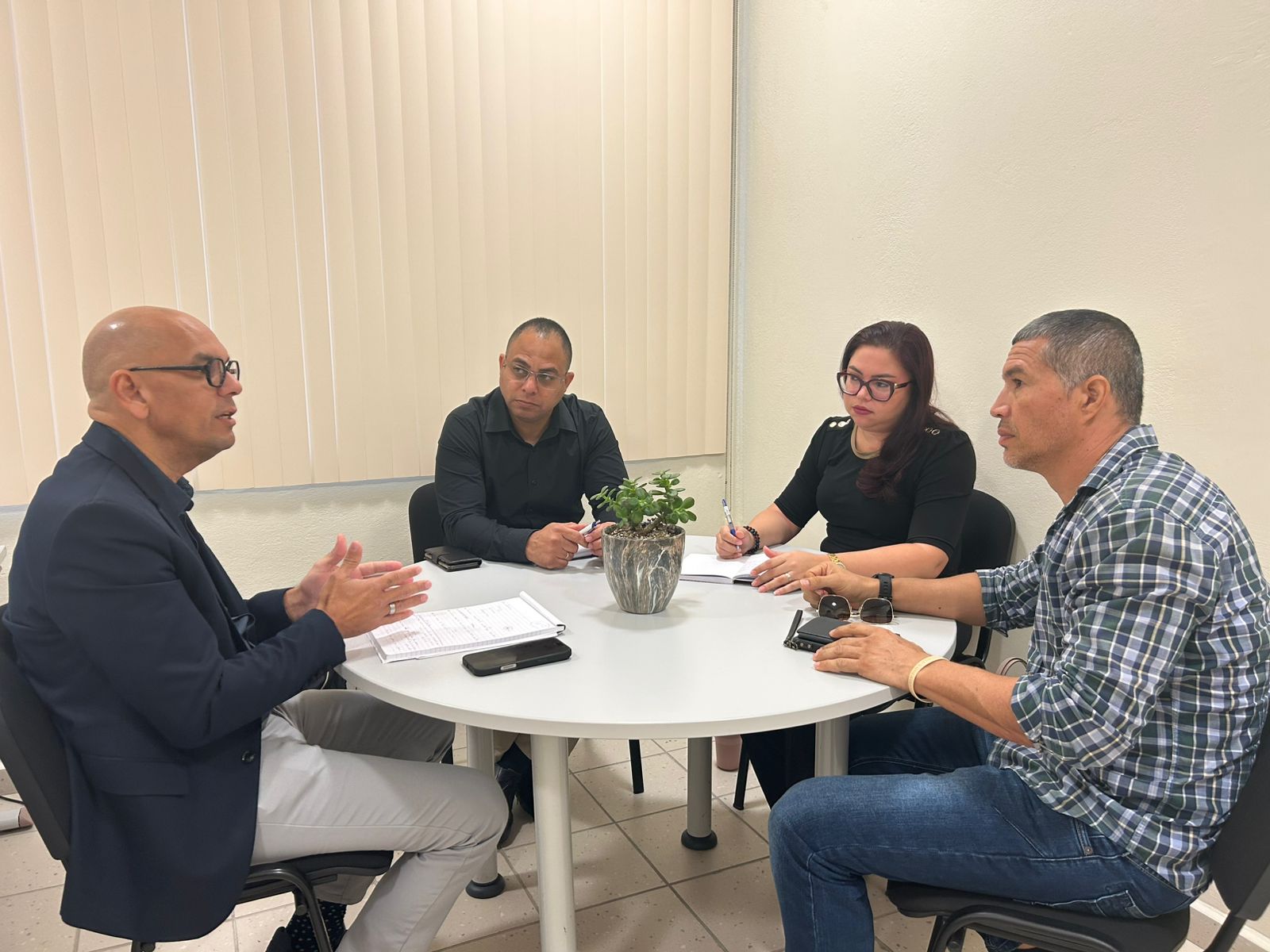 Eduard Pieters: Restructuracion Salarial Ta Un Lucha Di Hopi Aña Y Cu Mester Haya Atencion Y Accion! 160 Whatsapp Image 2025 09 21 At 4.54.42 Pm 2
