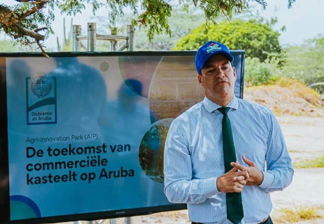 Minister Geoffrey Wever