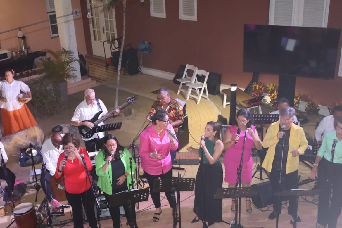 Reinauguracion Plaza Lio Booi 08