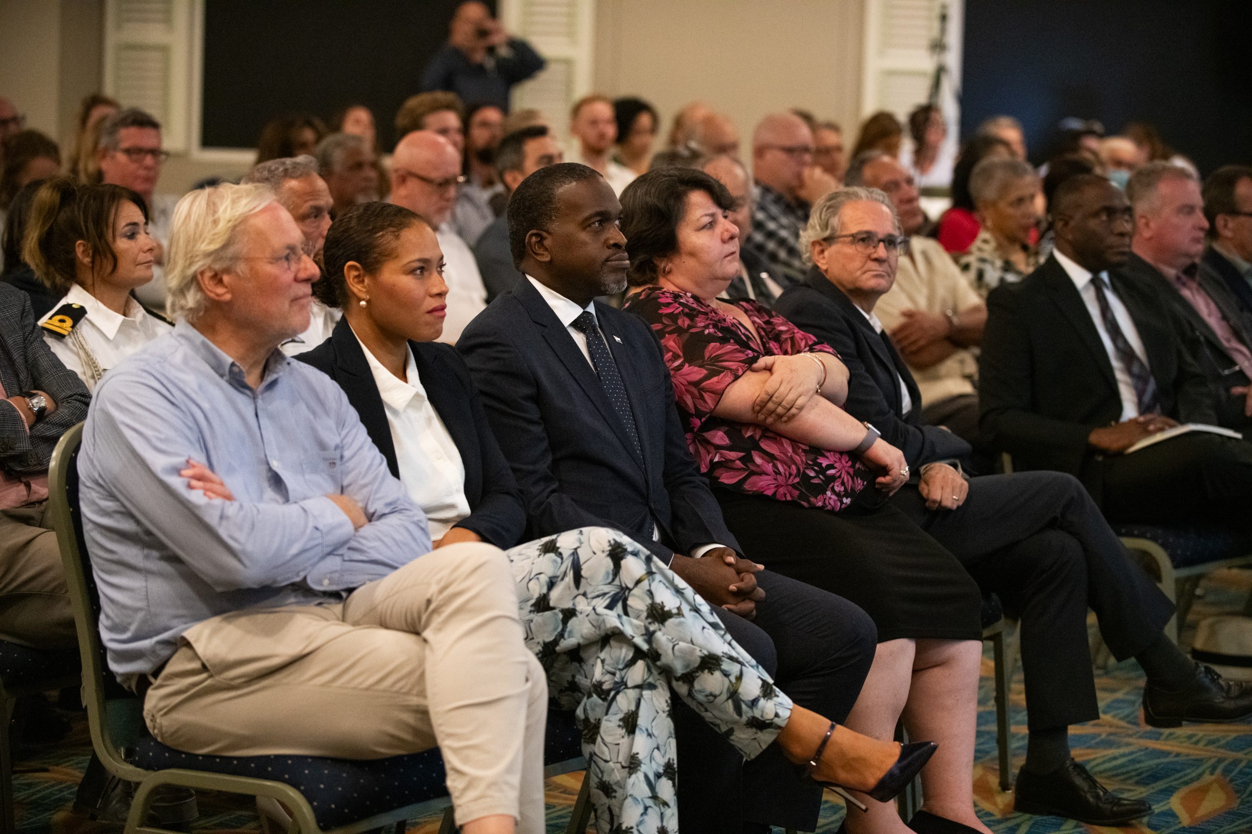 Dcna En Carmabi Brengen Regionale Experts Samen Om De Waterkwaliteit In Het Caribisch Gebied Te Verbeteren 161 Symposium Special Guests. Photo Credit Berber Van Beek Scaled