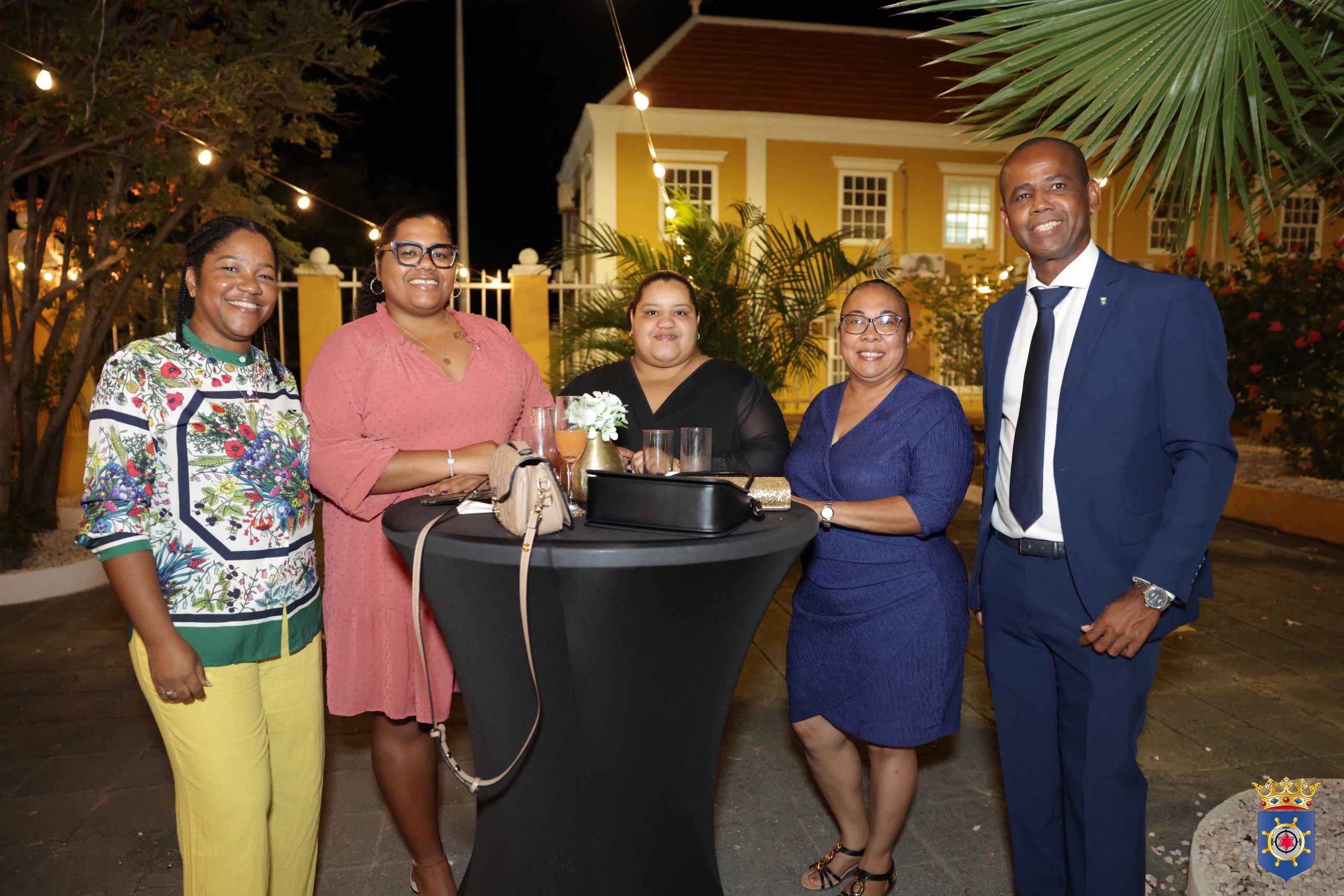 Borrelgezag 6 Scaled