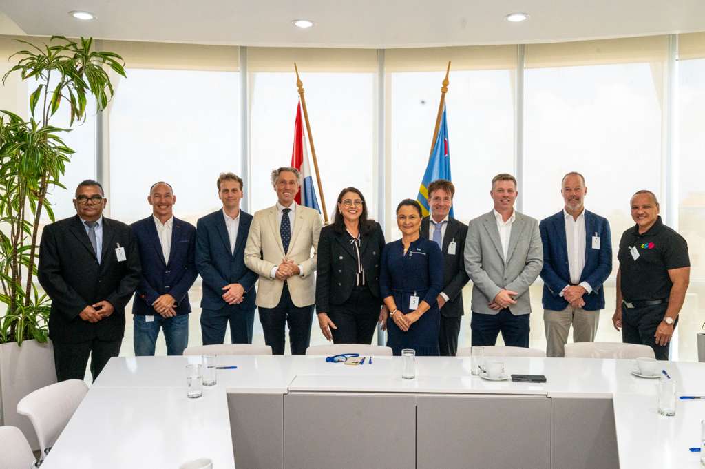 Minister Mervin Wyatt Ras 1