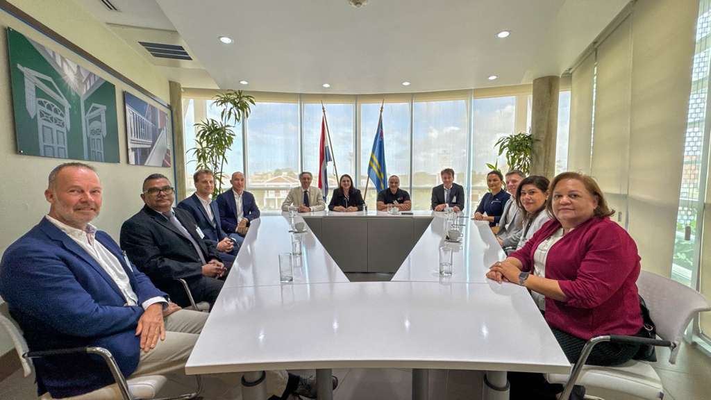 Minister Mervin Wyatt Ras 7