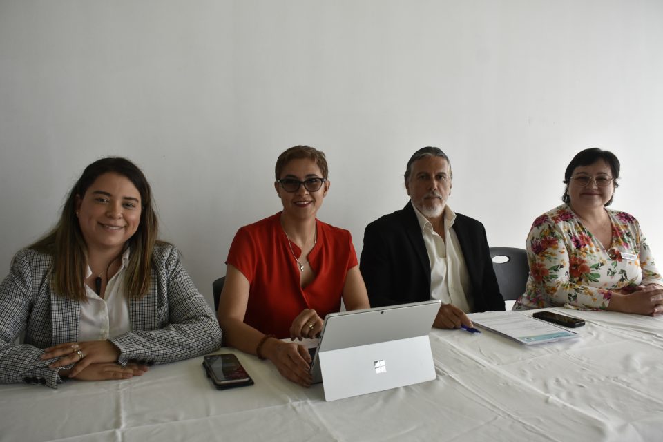 Psicologonan Uni Den Accion 9