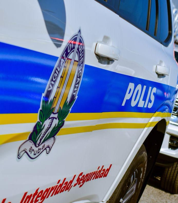 Polis