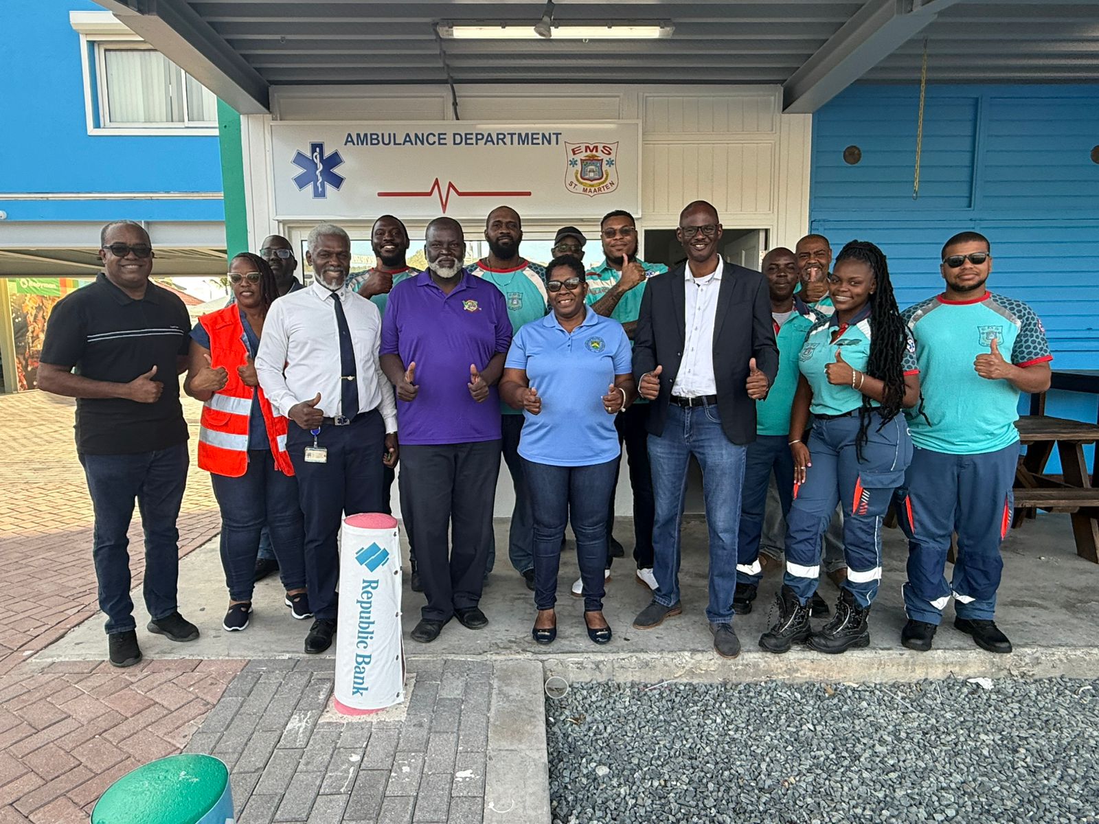 Ambulance And Scdf Picture Copy