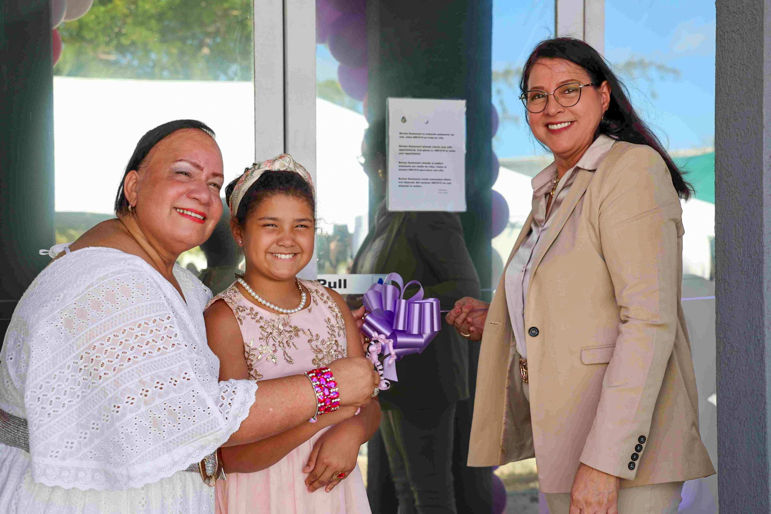 Bureau Sostenemi Celebrates 20 Years With The Opening Of A New Office Closer To The Community, Attended By Minister Mervin Wyatt-Ras 174 Cortamento Di Cinta