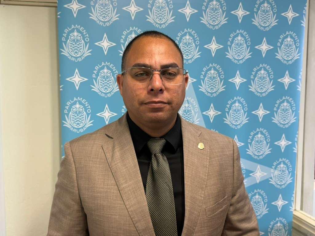 Eduard Pieters: confronts waste crisis with an uncomfortable reality: “Aruba doesn’t lack laws, Aruba lacks enforcement!”