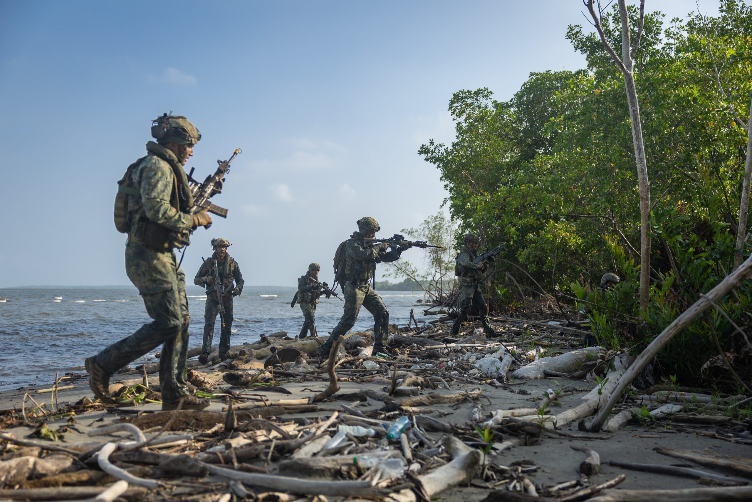 Mariniers Colombia 1 Scaled