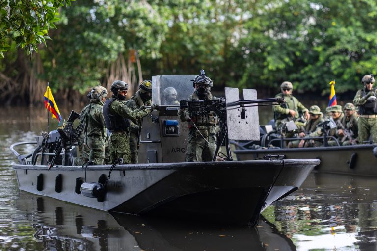 Marines reinforce cooperation in Colombia