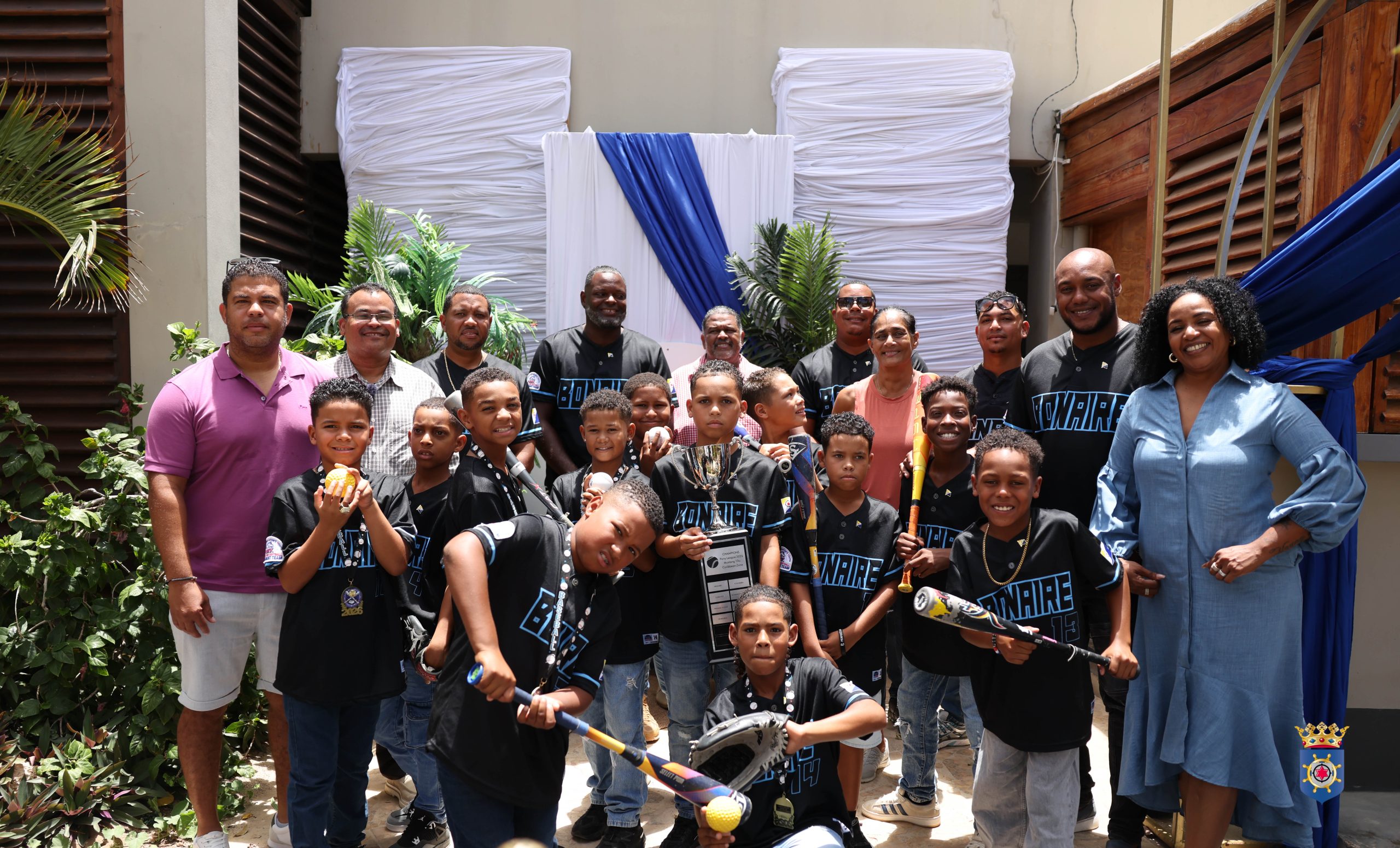 Openbaar Lichaam Bonaire Eert Kampioenen Van Bonaire-A 160 20260602 Entidat Publiko Boneiru Ta Honra E Kampionnan Di Bonaire A Png Scaled