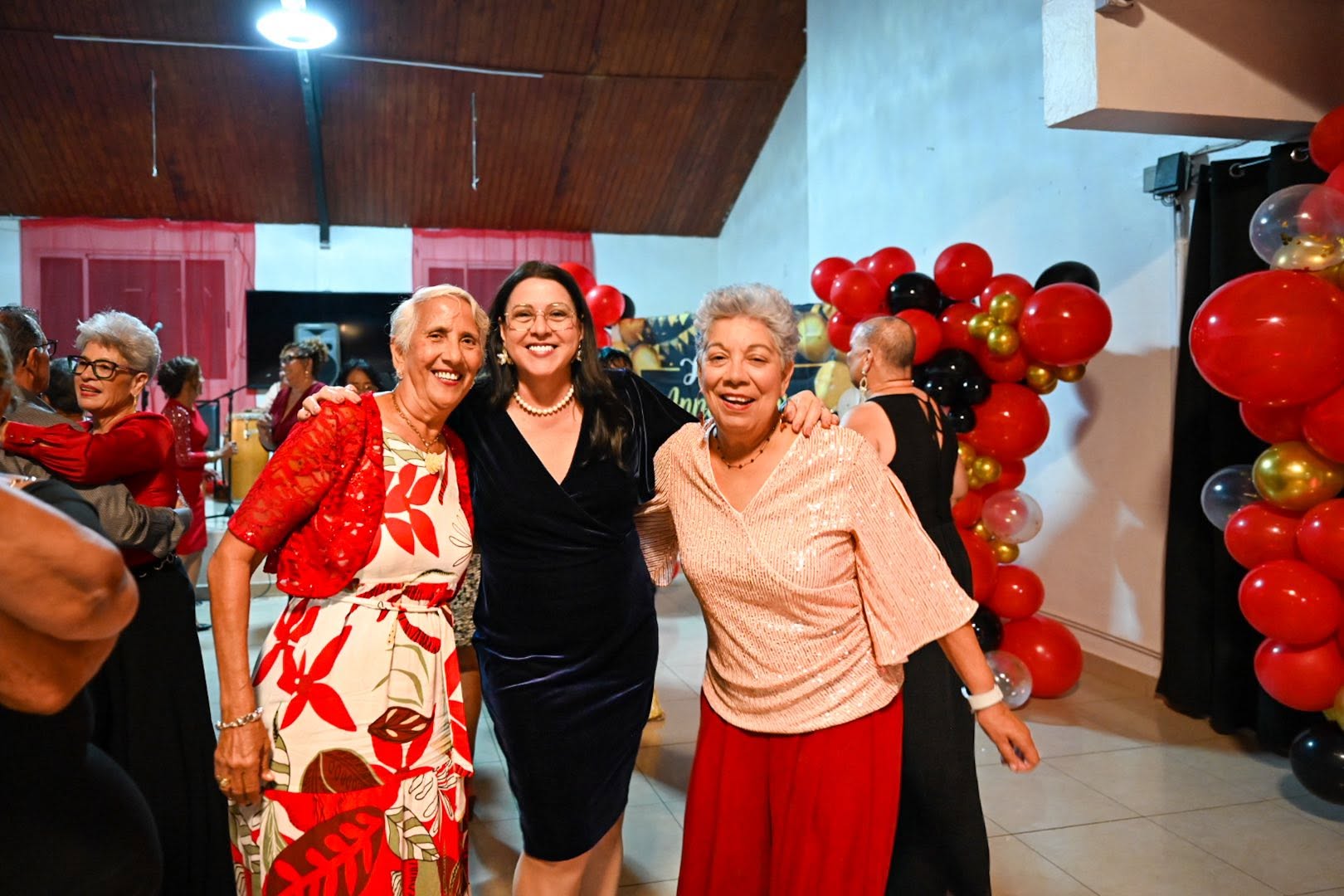 Grupo Di Adulto Mayor Flor Di Aloë Ta Celebra Aniversario Di 10 Aña 160 Flor Di Aloe 3