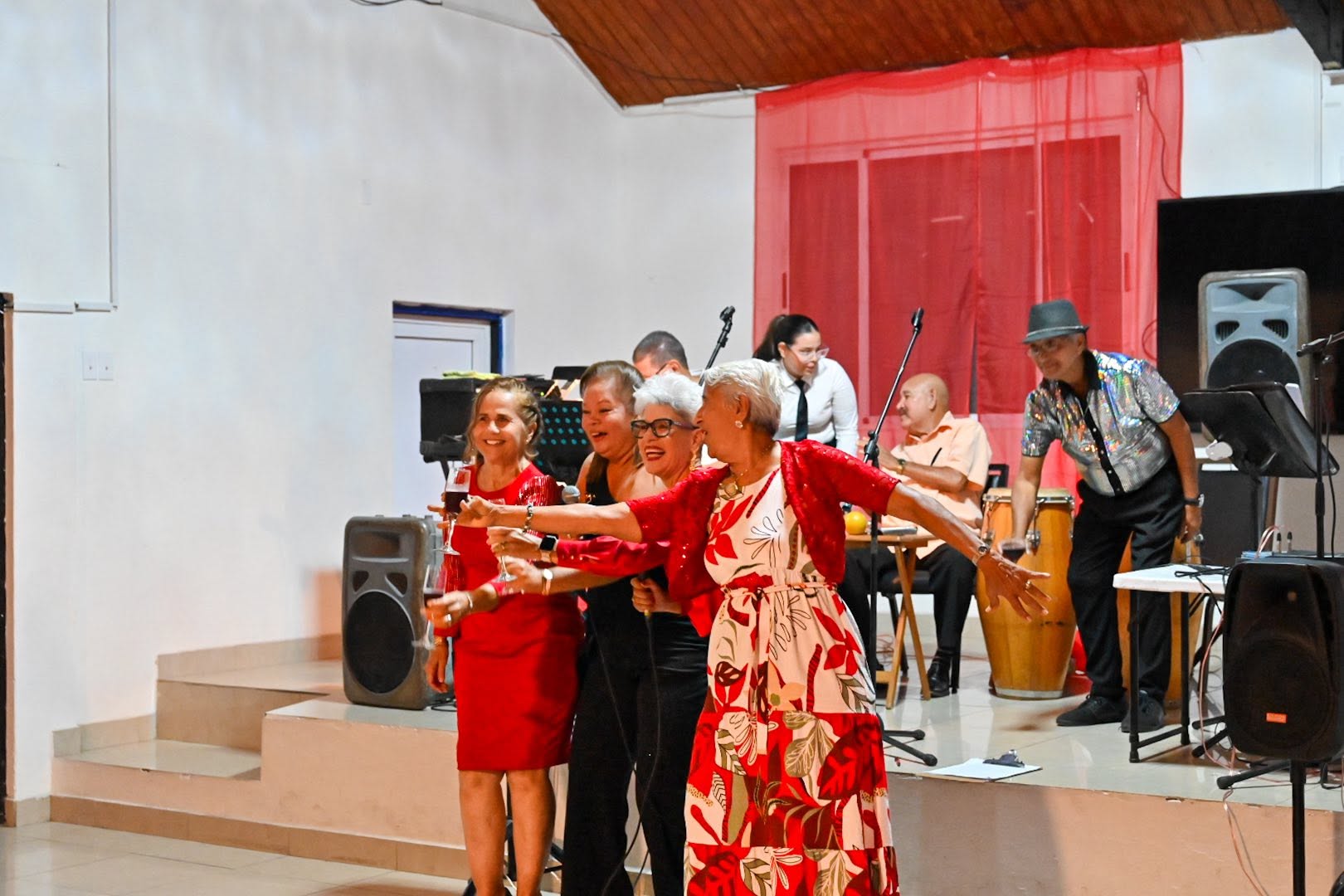 Elderly Group Flor Di Aloë Celebrates 10Th Anniversary 162 Flor Di Aloe 5