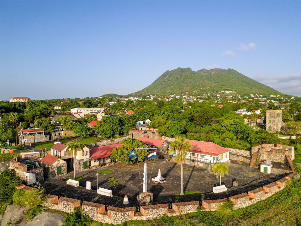 E Aniversario Di 250 Ana Di Merca Tin Un Capitulo Caribense Statia Ta Conmemora 250 Ana Di The First Salute 1