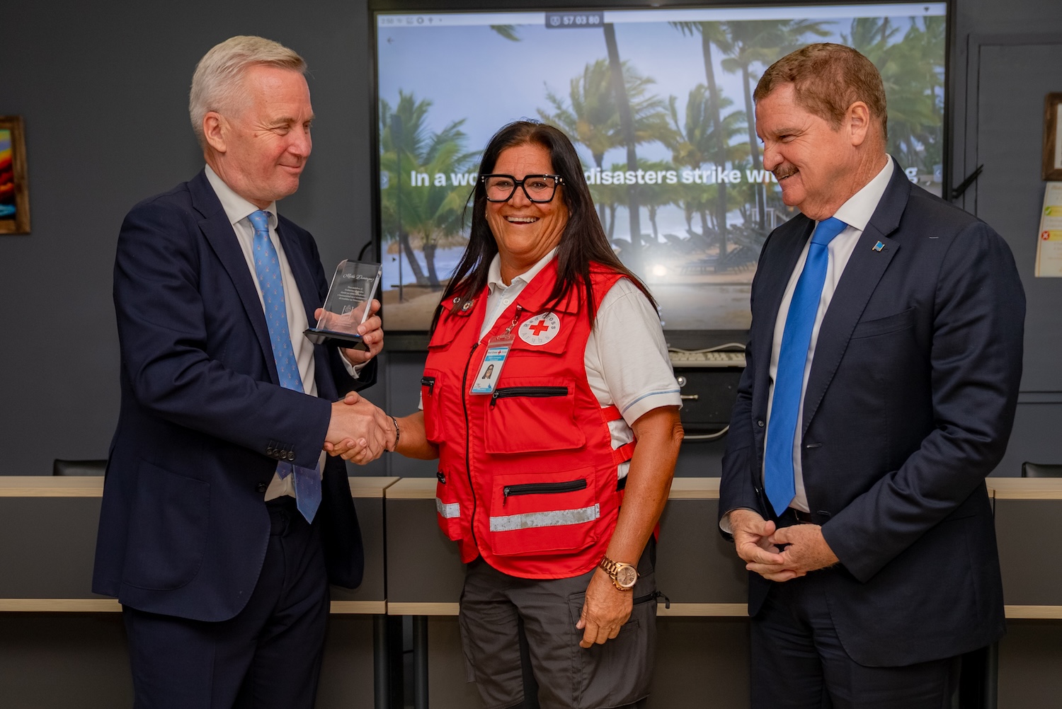 Gobierno Di Aruba A Duna Reconocemento Na Team Boluntario Cu A Brinda Asistencia Humanitario Na Venezuela 187 Gobierno Di Aruba A Duna Reconocemento Na Team Boluntario Cu A Brinda Asistencia Humanitario Na Venezuela 25