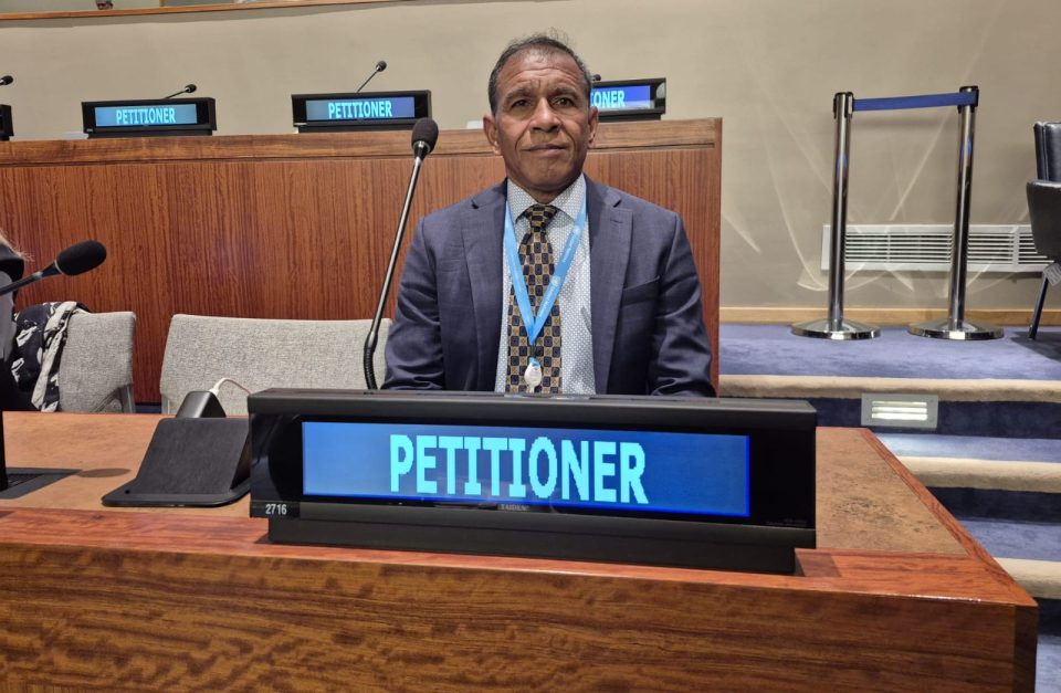 James Finies @ Un
