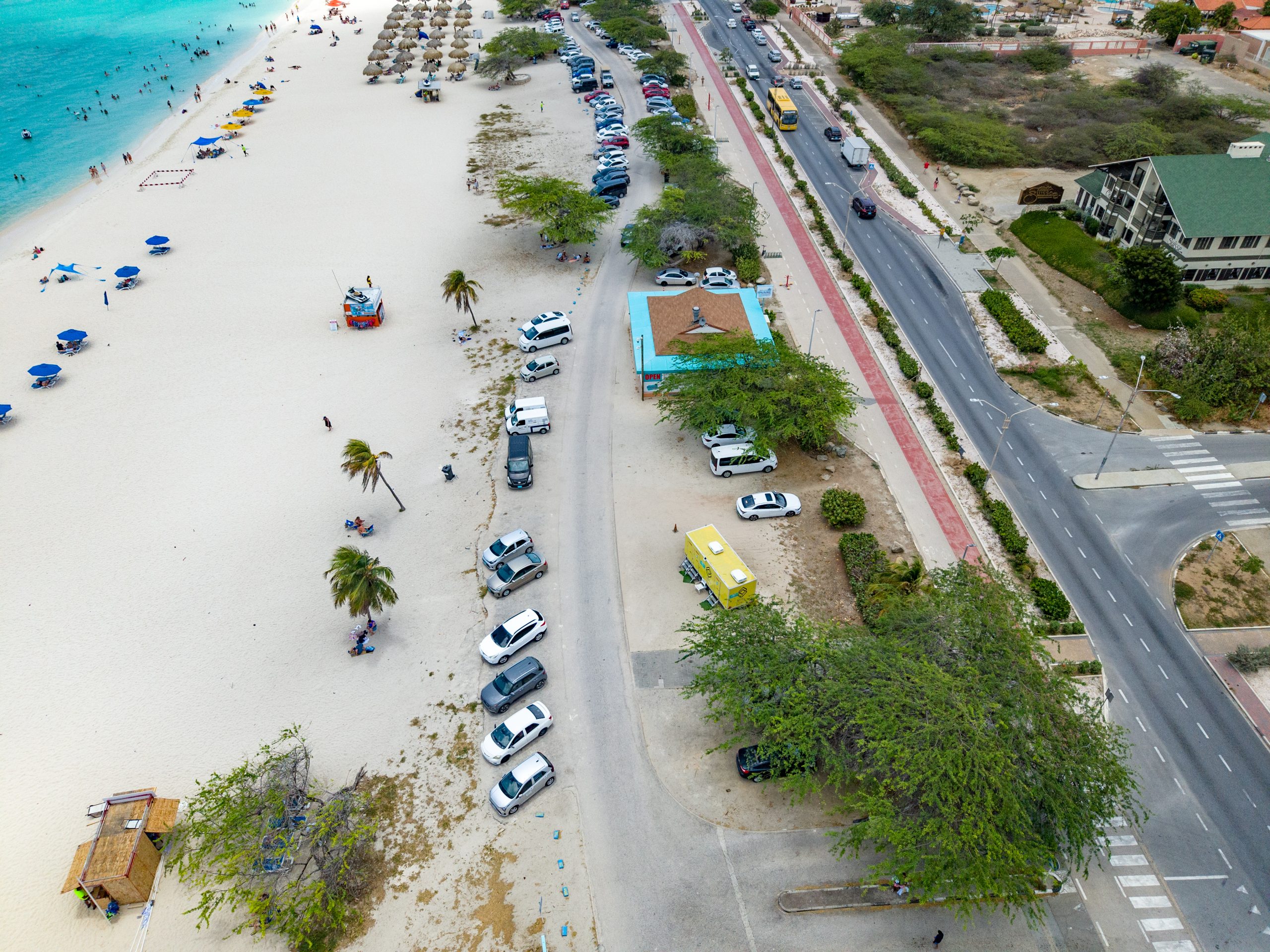 Minister Wendrick Cicilia Announces The Start Of Eagle Beach Beautification 160 Minister Wendrick Cicilia Ta Anuncia Inicio Di Embeyecemento Di Eagle Beach 2 Scaled