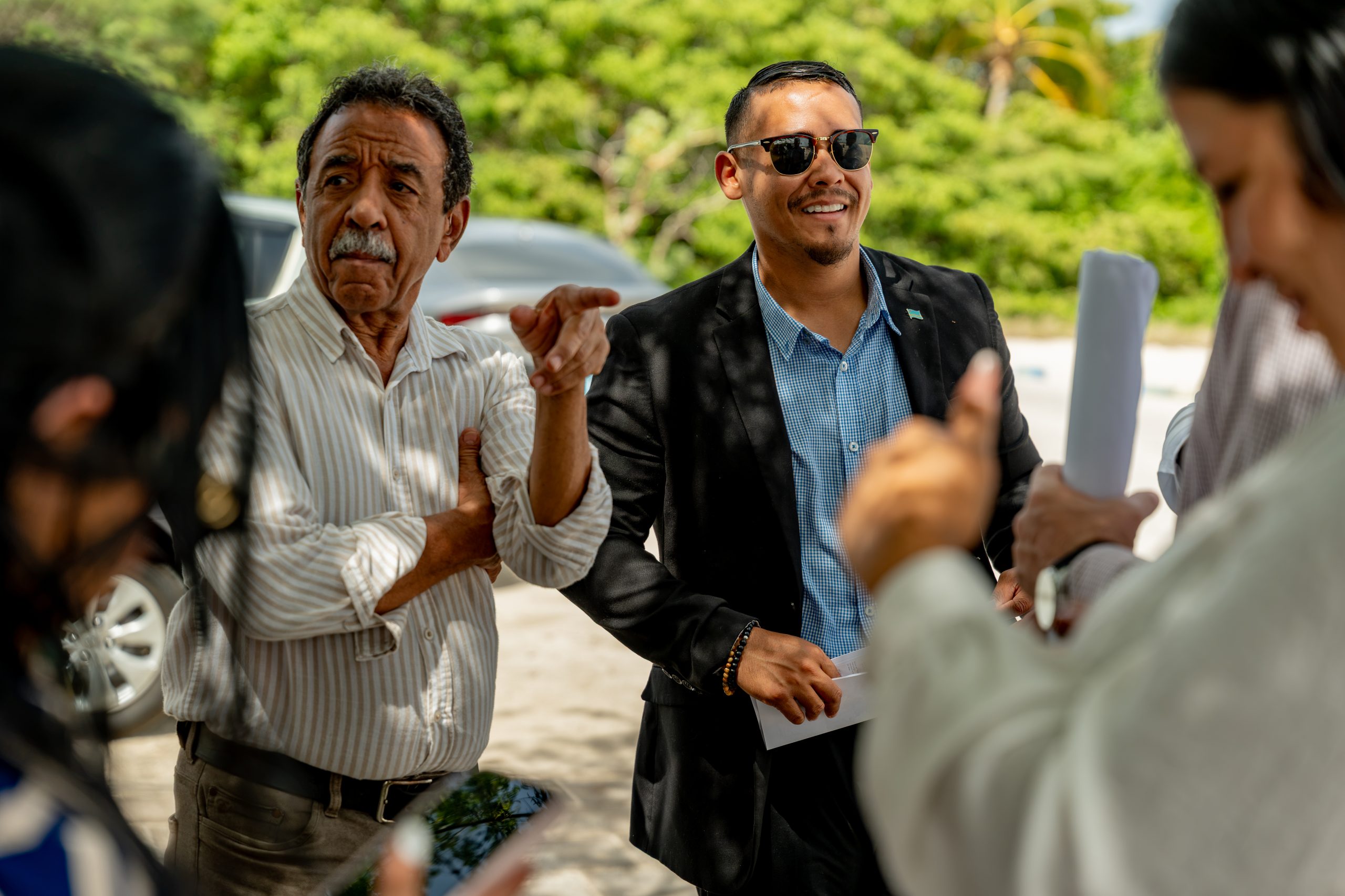 Minister Wendrick Cicilia Announces The Start Of Eagle Beach Beautification 174 Minister Wendrick Cicilia Ta Anuncia Inicio Di Embeyecemento Di Eagle Beach 5 Scaled