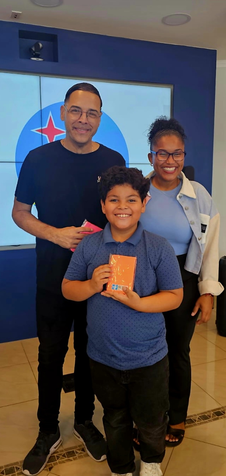 Concurso En La Cámara De Comercio Para Niños Durante Las Vacaciones 161 Quiz Na Kvk Pa Muchanan Den Vakantie 8