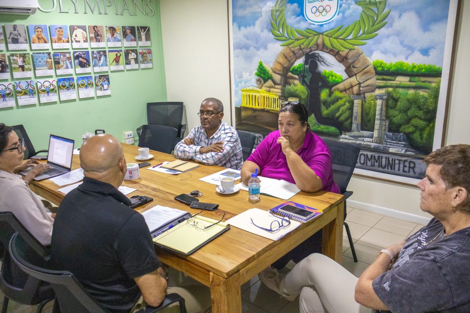 A Reuni Cu Aruba Triathlon Association Den Cuadro Di Capacity Building Training 3 5