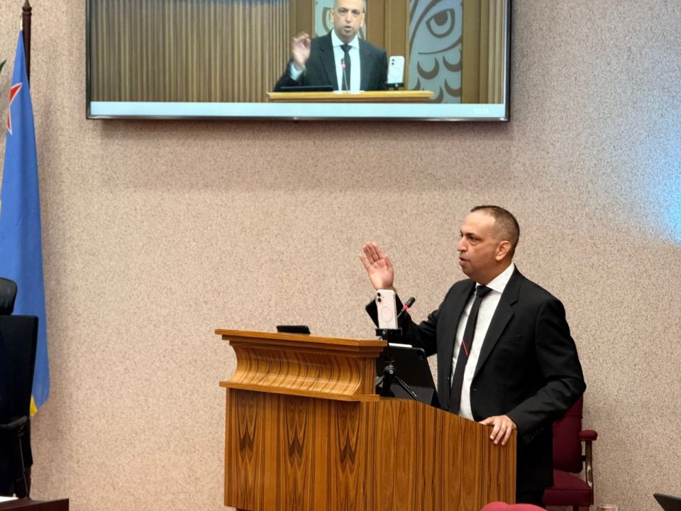 Parlamentario Dangui Oduber Ni Cuanto E Ley Di Hofa Wordo Cambia Of Adapta No Tin Prijs Pa Nos Libertad