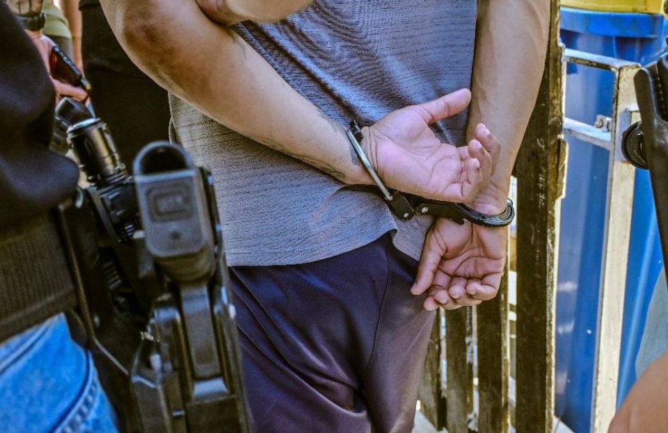 Recherche Di San Nicolas Ta Efectua Cuater Detencion Den Caso Di Tiramento