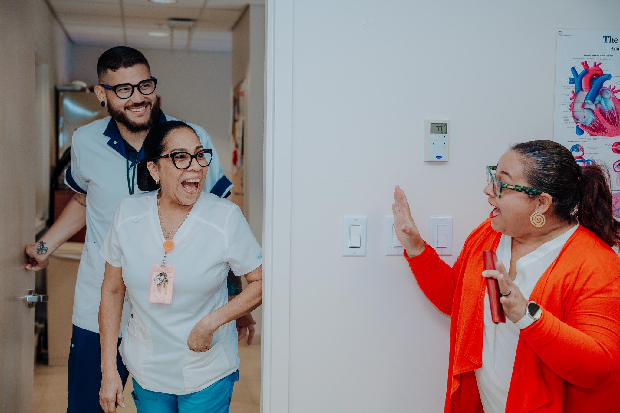 Een Zeer Toegewijde Collega Met Liefde Voor Alle Patiënten: Theresa Sanchez Is De Medewerker Van De Maand Juni In Het Hoh 160 Theresa Sanchez Ta Empleado Di Luna Juni Na Hoh 2