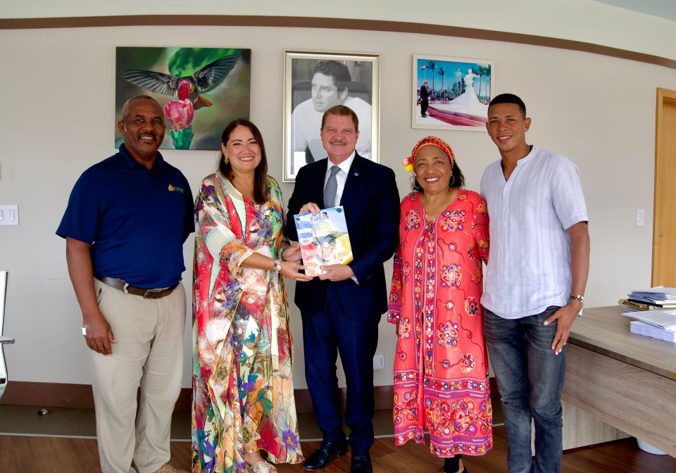 Una Delegacion De La Guajira Visito Al Primer Ministro Mike Eman Para Fortalecer Los Lazos Culturales Con Aruba 5