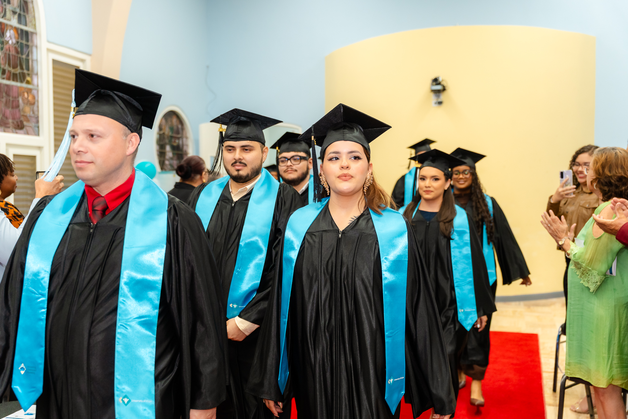 ¡La Facultad De Finanzas, Contabilidad Y Marketing Celebra A 15 Graduados! 162 ¡La Facultad De Finanzas Contabilidad Y Marketing Celebra A 15 Graduados 3