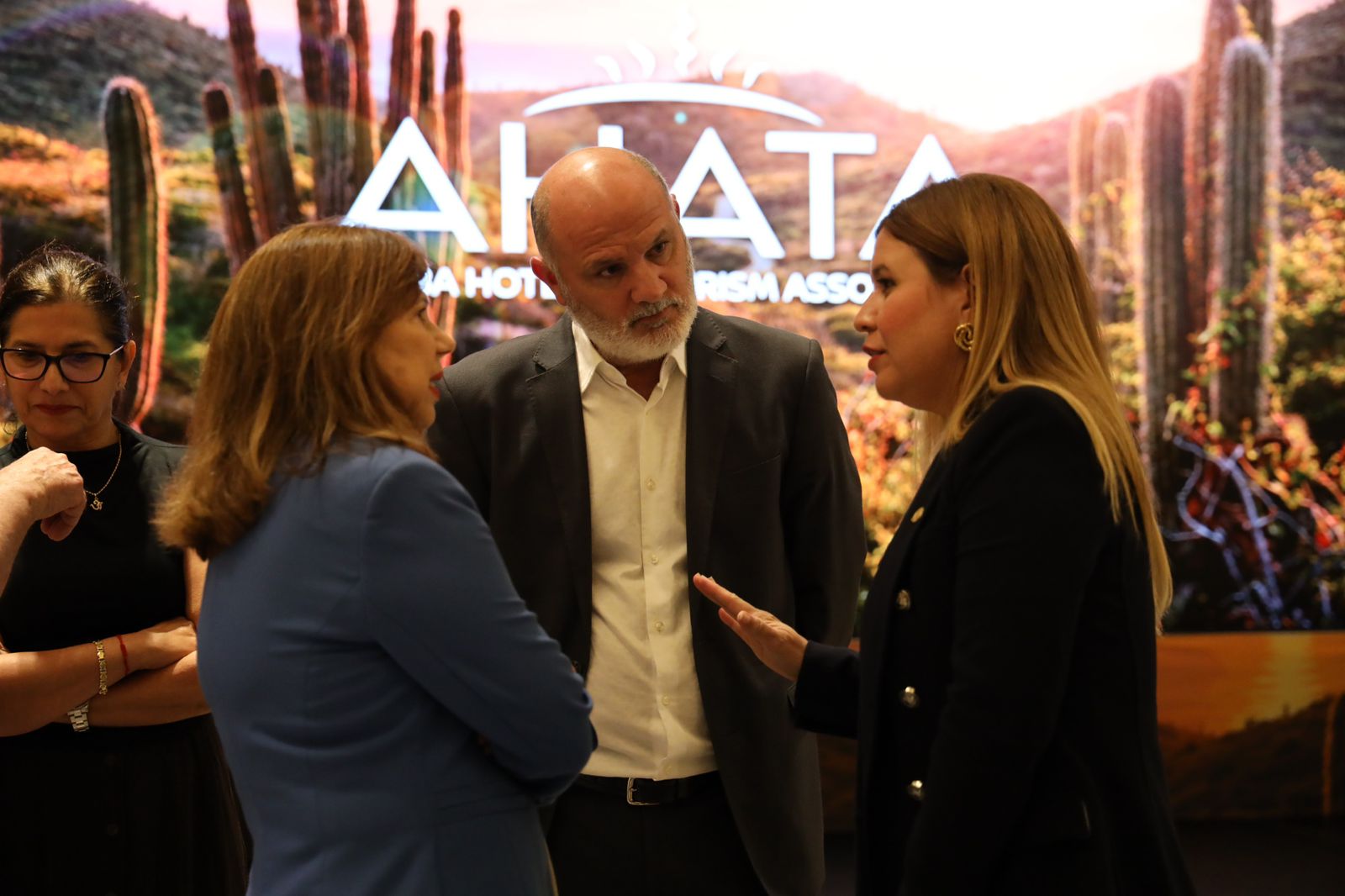 &Quot;Aruba Moet Zijn Eigen Toeristische Koers Bepalen&Quot; 160 Aruba Mester Determina Su Propio Rumbo Turistico 3