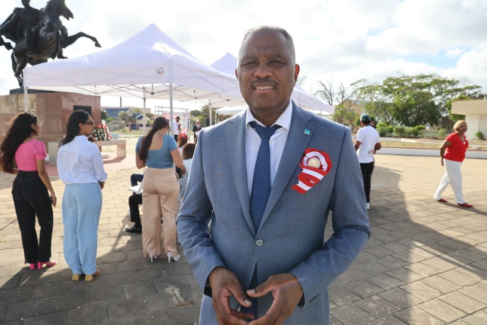 El Ministro Dowers Celebra El 205 Aniversario De La Independencia De Peru 1 1