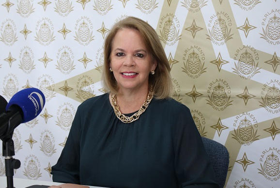 Evelyn Wever Croes Aruba Mester Un Debate Serio Riba Futuro Di Turismo Y No Confusion Di Responsabilidad