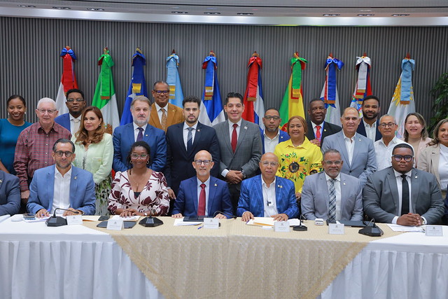 Delegacion Del Parlamento De Curazao Participo En La Reunion De La Comision Especial Para El Caribe De Parlatino En Santo Domingo Republica Dominicana 8