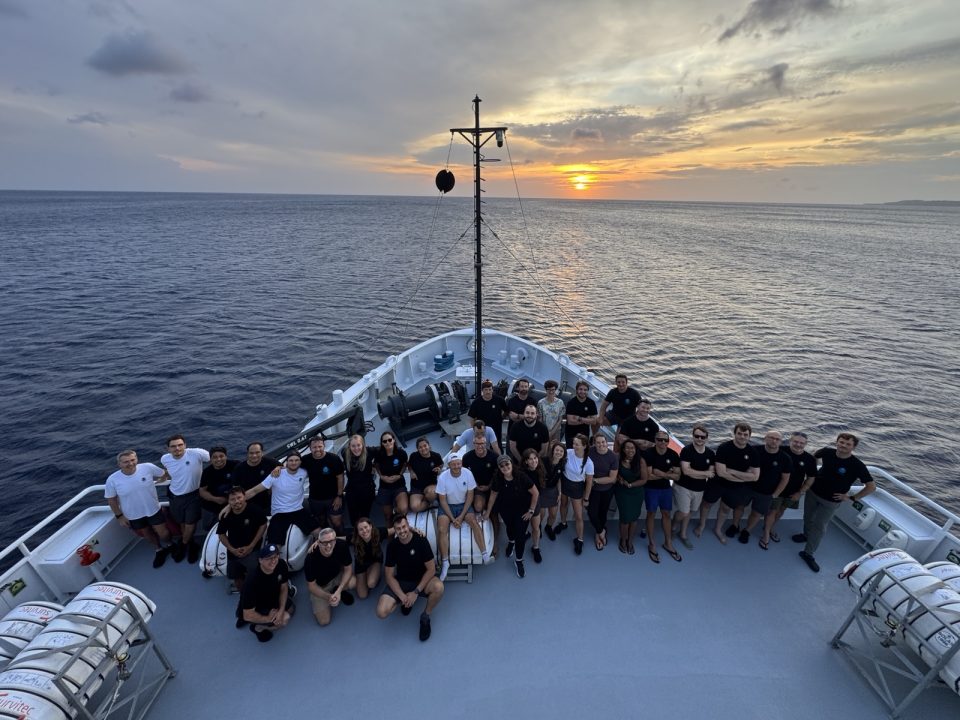Expedition Aruba Team