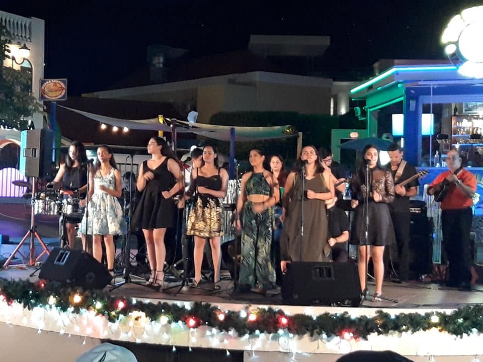 Melodía Celebrando 15 Años Con Un Concierto Dedicado A Maybeline Arends-Croes 160 Melodia Celebrando 15 Anos Con Un Concierto Dedicado A Maybeline Arends Croes 3