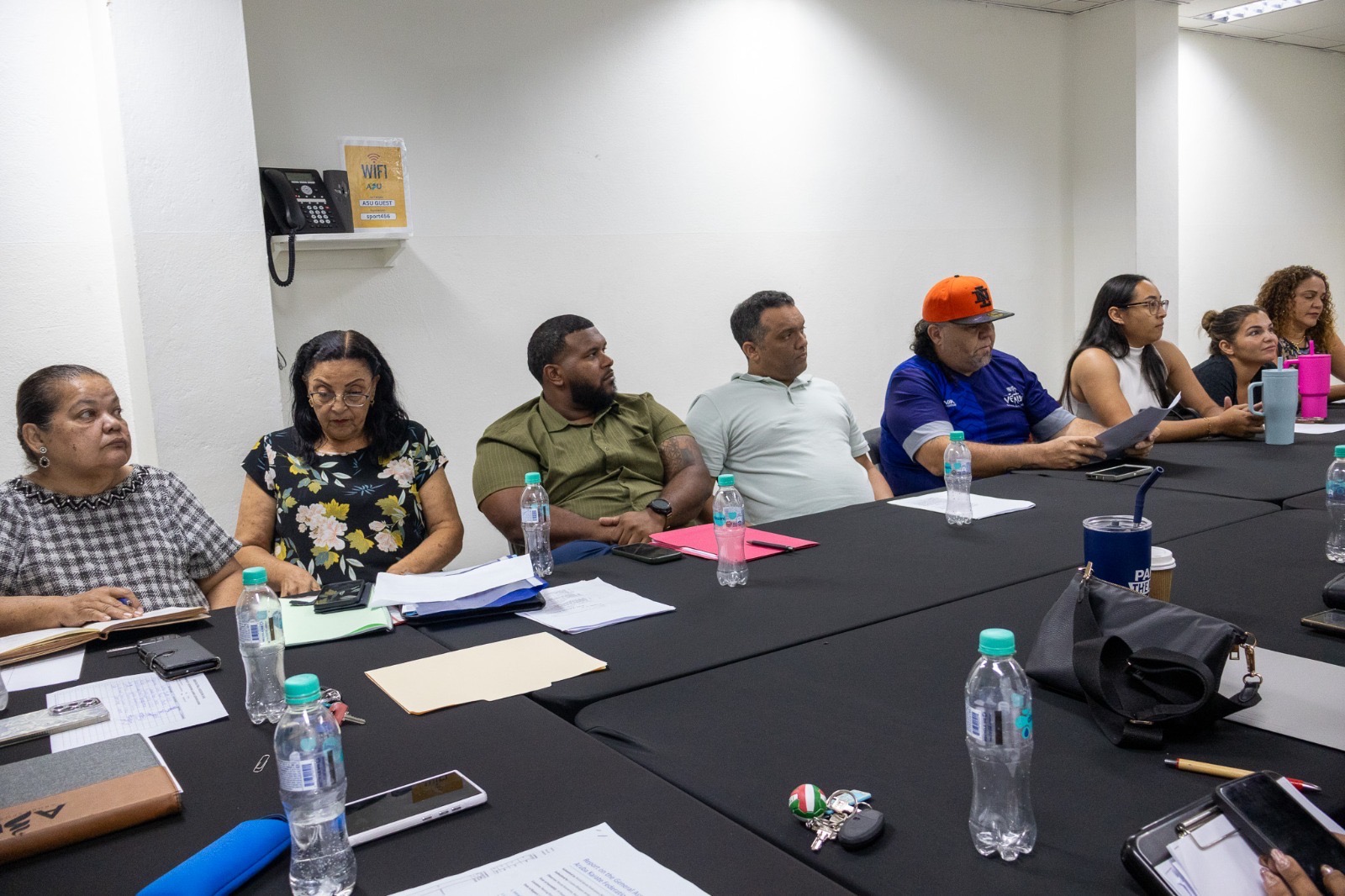 Leden Van De Algemene Ledenvergadering Van Ava Verenigd Voor Continuïteit, Goed Bestuur En De Toekomst Van Volleybal Op Aruba 161 Miembros De La Asamblea General De Ava Unidos Por La Continuidad La Buena Gobernanza Y El Futuro Del Voleibol En Aruba 4