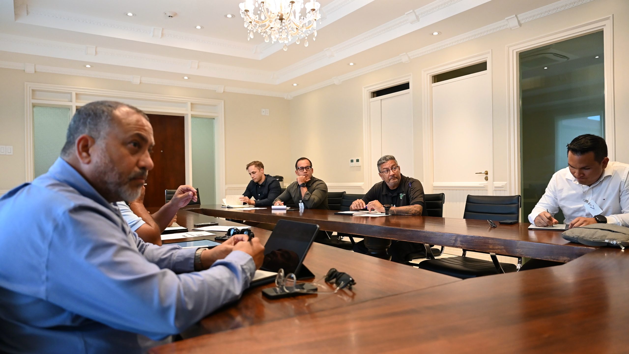 Minister Dowers A Instala Task Force Pa Atende Cu Problematica Di Desperdicio Na Aruba 160 Minister Dowers A Instala Task Force Pa Atende Cu Problematica Di Desperdicio Na Aruba 2 Scaled