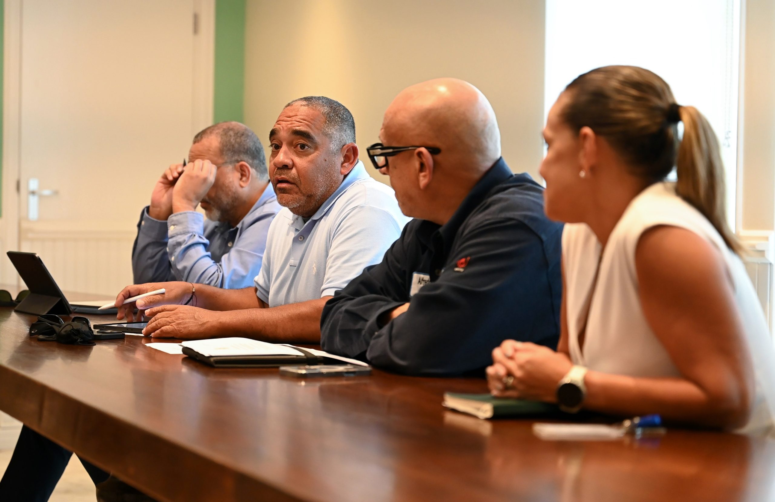 Minister Dowers A Instala Task Force Pa Atende Cu Problematica Di Desperdicio Na Aruba 161 Minister Dowers A Instala Task Force Pa Atende Cu Problematica Di Desperdicio Na Aruba 3 Scaled