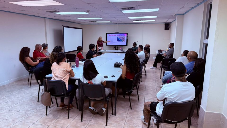 Reunion Exitosa De Aruba Activo 50 Anos De Idefreibisa Con Voluntarios Y Vendedores 1