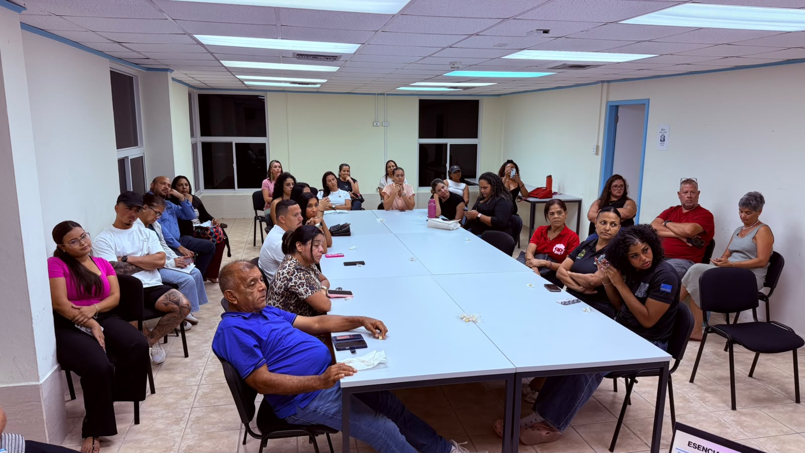 Geslaagde Bijeenkomst Van Aruba Activo 50 Jaar Idefre/Ibisa Met Vrijwilligers En Verkopers 160 Reunion Exitosa De Aruba Activo 50 Anos De Idefreibisa Con Voluntarios Y Vendedores 2