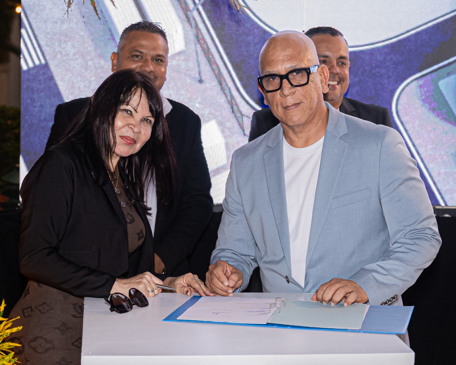 Web Aruba Ta Inicia Proyecto Pa Construi Parke Grandi Di Bateria 4